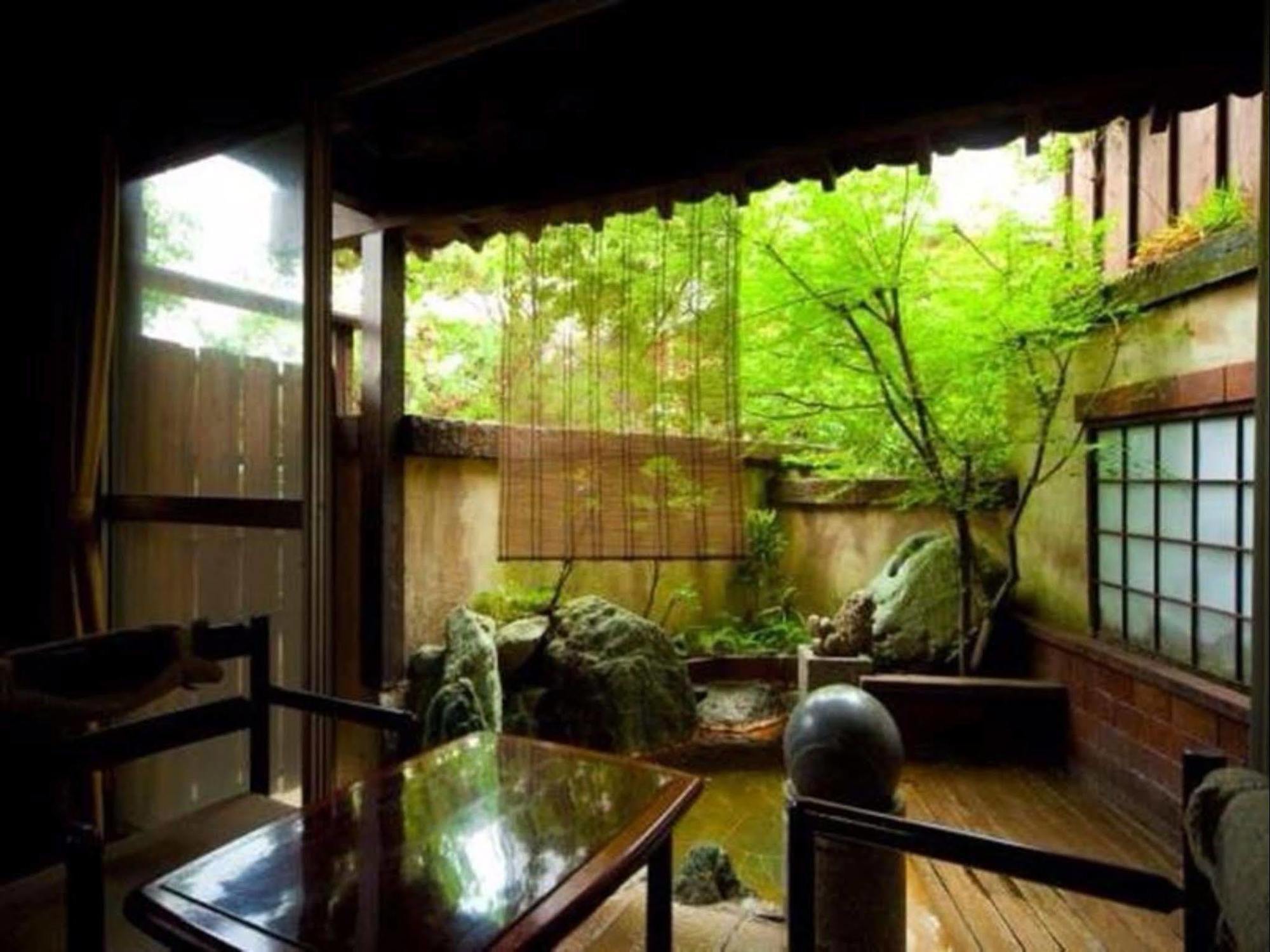 Ryokan Kiraku Beppu Buitenkant foto